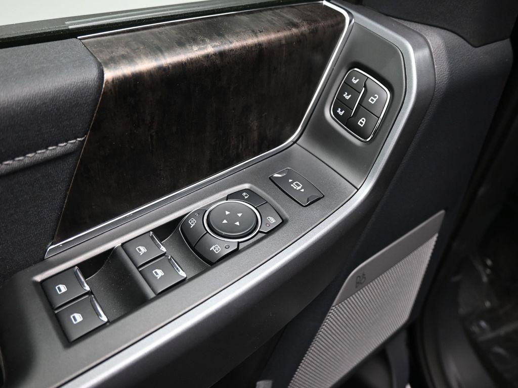 new 2025 Ford F-250 car, priced at $89,930