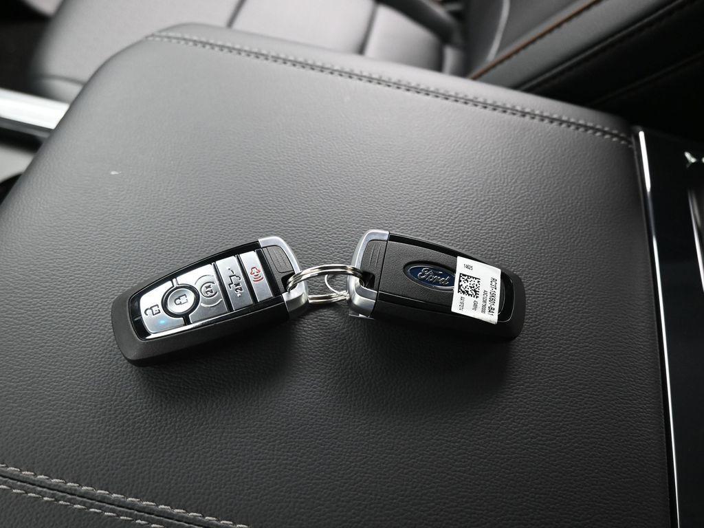 new 2025 Ford F-250 car, priced at $89,930