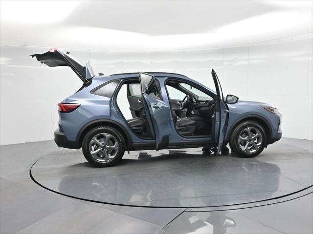 new 2025 Ford Escape car, priced at $33,195