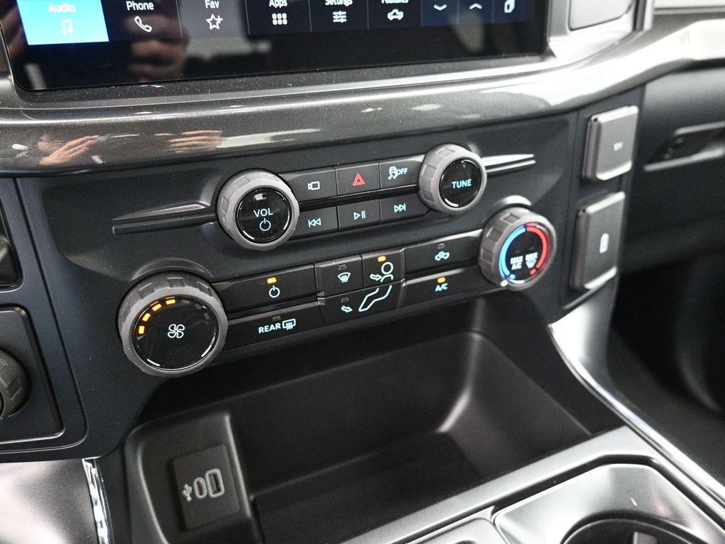 new 2025 Ford F-150 car, priced at $54,075