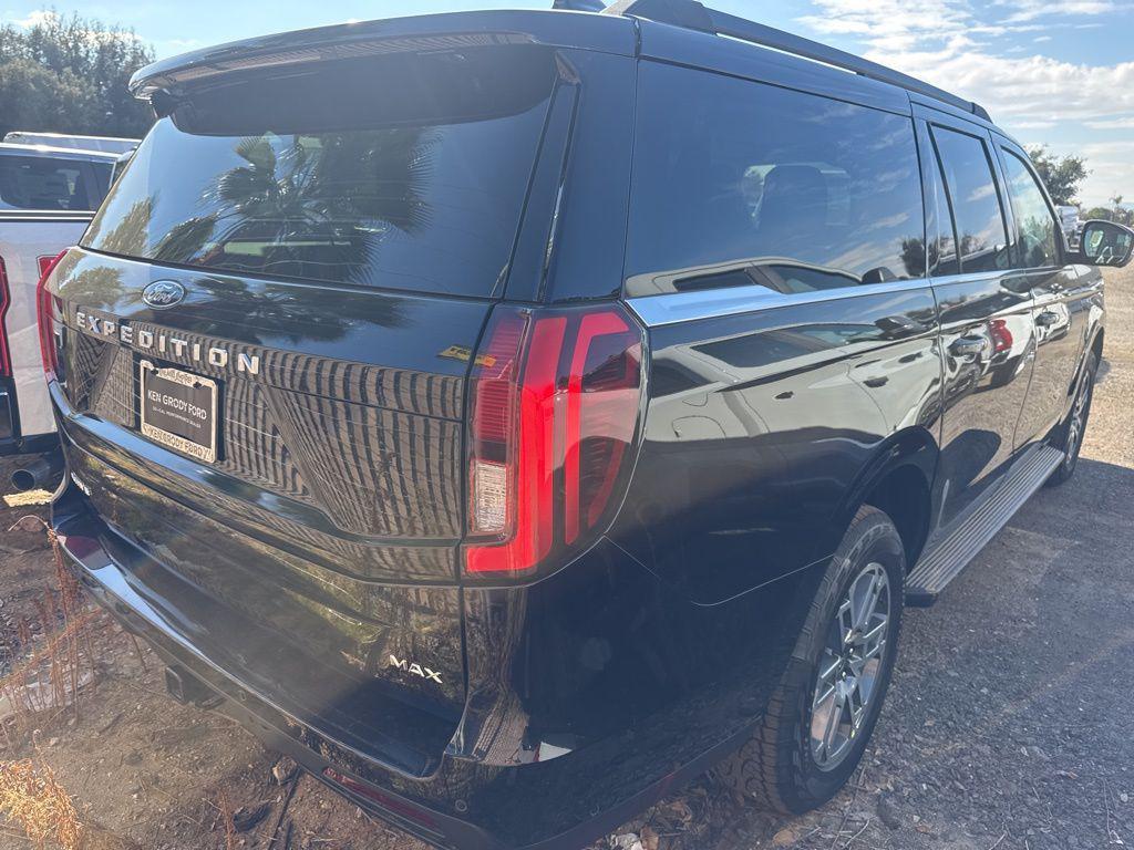new 2025 Ford Expedition Max car, priced at $75,865