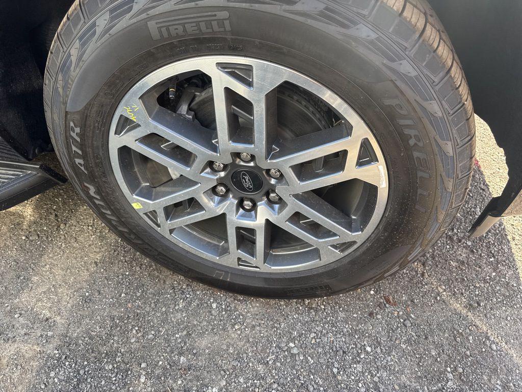 new 2025 Ford Expedition Max car, priced at $75,865