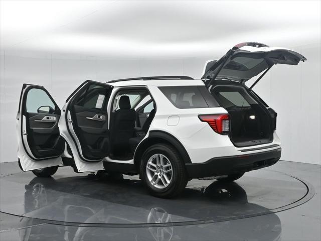 new 2025 Ford Explorer car, priced at $48,005