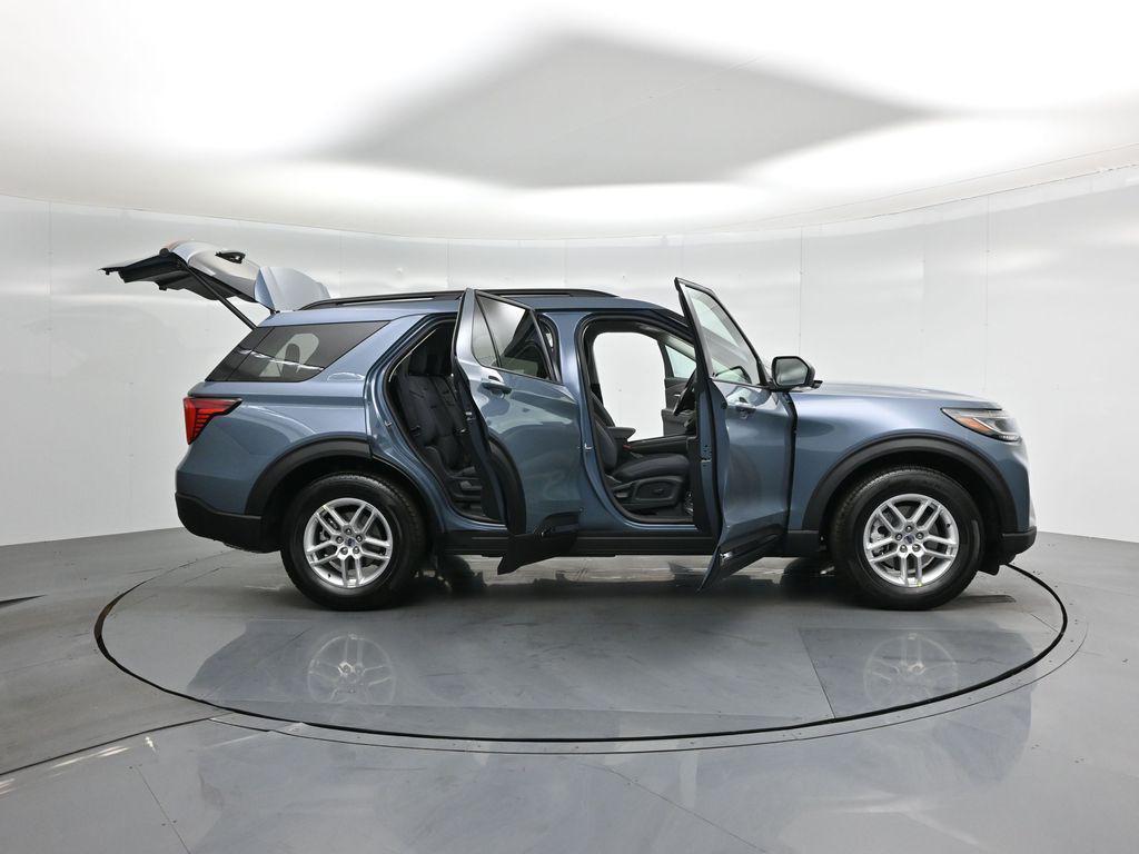 new 2025 Ford Explorer car, priced at $41,140