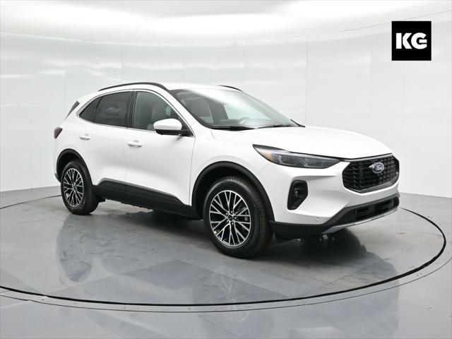 new 2025 Ford Escape PHEV car, priced at $39,055