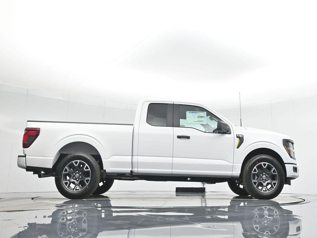 new 2025 Ford F-150 car, priced at $43,695