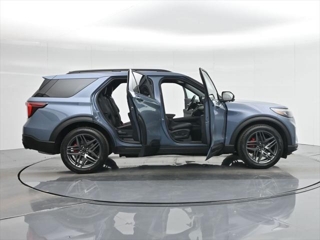 new 2025 Ford Explorer car, priced at $57,958