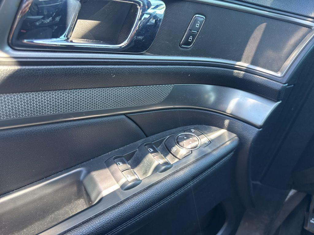 used 2018 Ford Explorer car, priced at $18,900