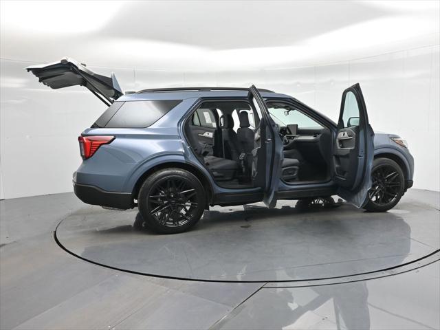 new 2025 Ford Explorer car, priced at $47,440