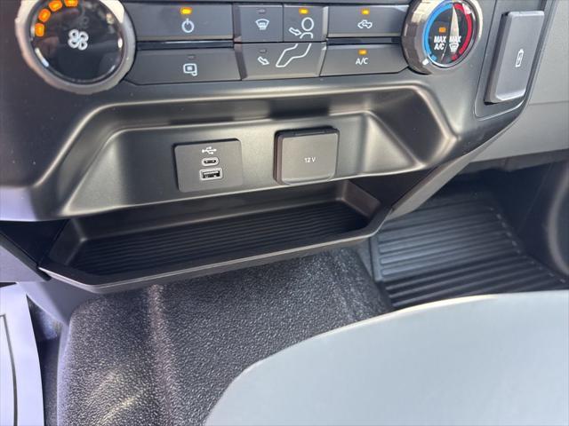 new 2025 Ford F-250 car, priced at $50,260