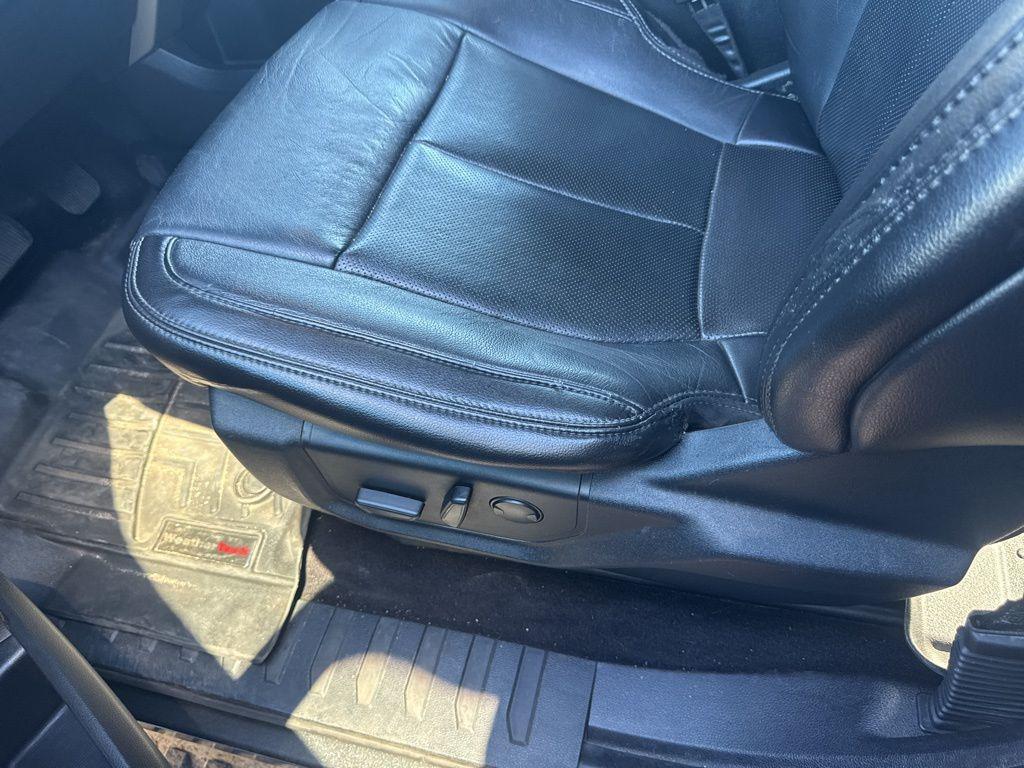 used 2020 Ford F-150 car, priced at $19,500