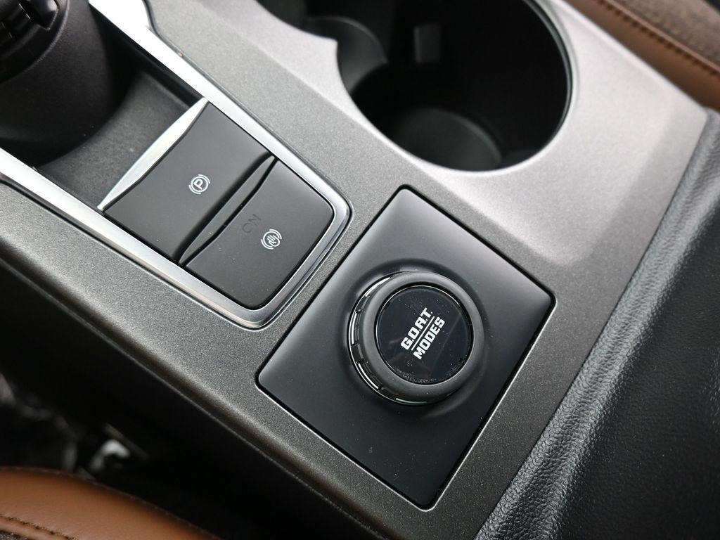 new 2025 Ford Bronco Sport car, priced at $36,610