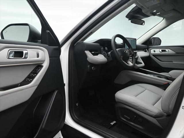 new 2025 Ford Explorer car, priced at $45,415