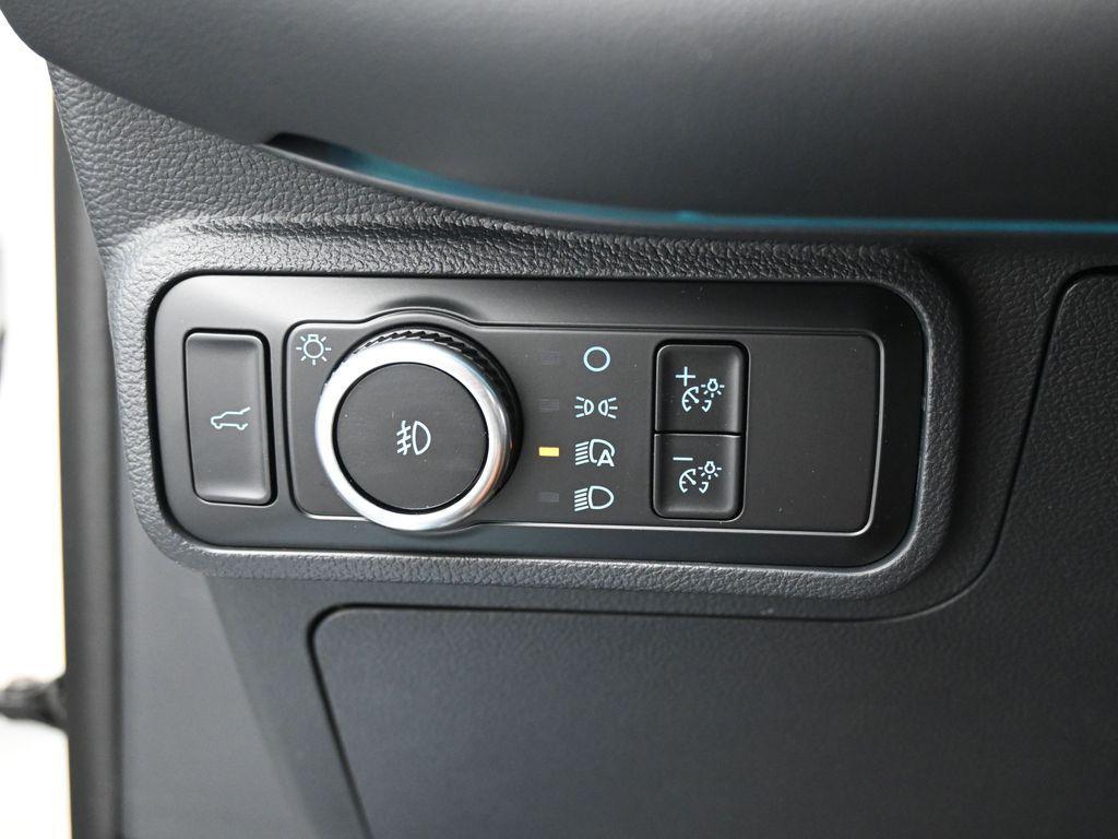 new 2025 Ford Explorer car, priced at $49,330