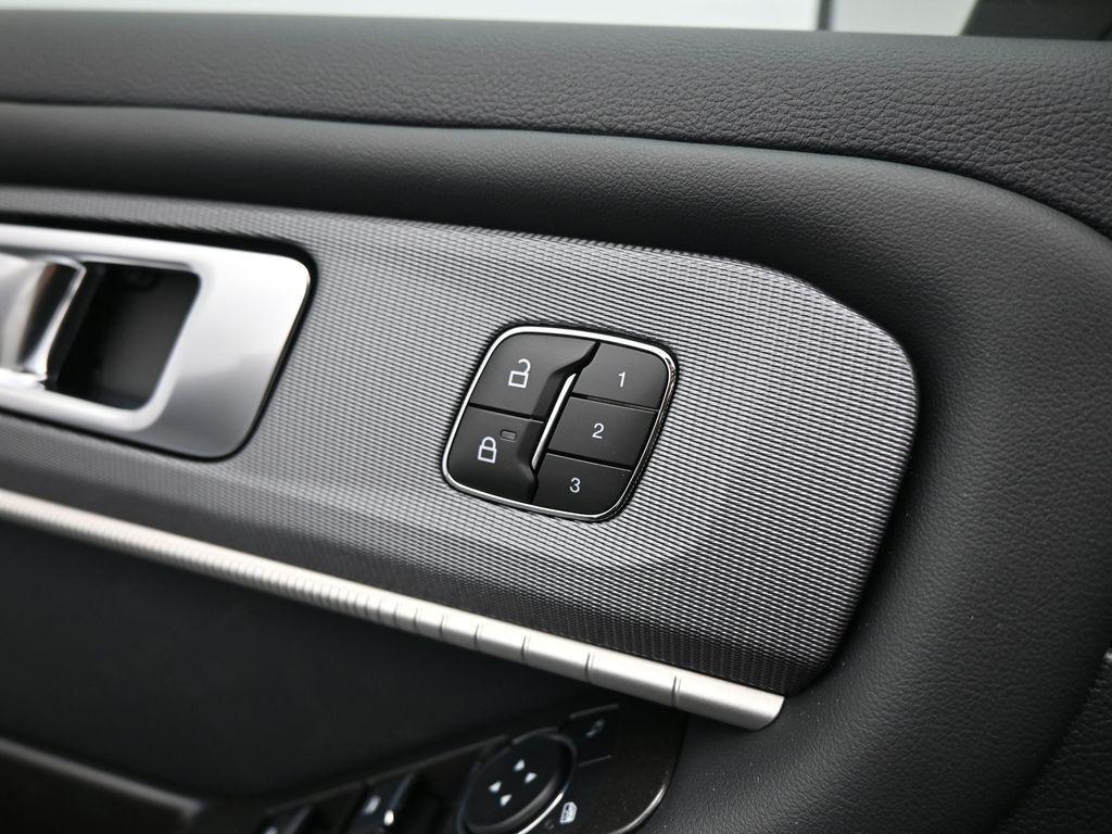 new 2025 Ford Explorer car, priced at $49,330