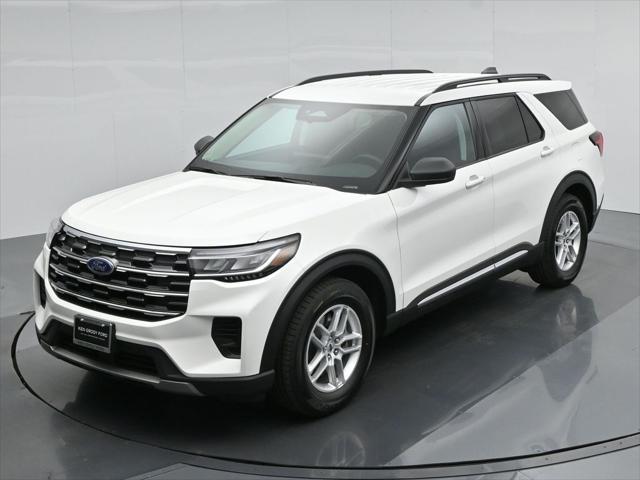 new 2025 Ford Explorer car, priced at $40,745