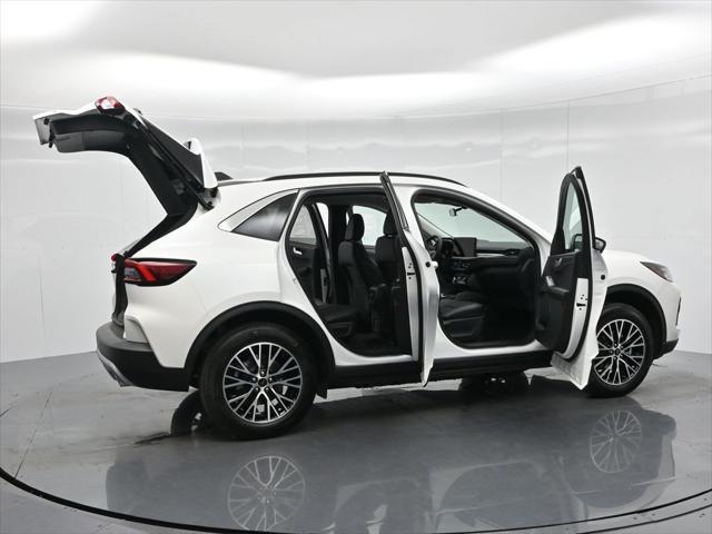 new 2024 Ford Escape car, priced at $43,195