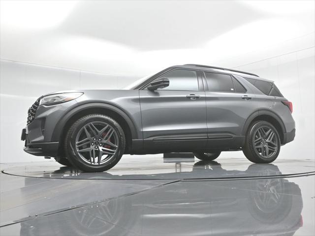 new 2025 Ford Explorer car, priced at $58,055