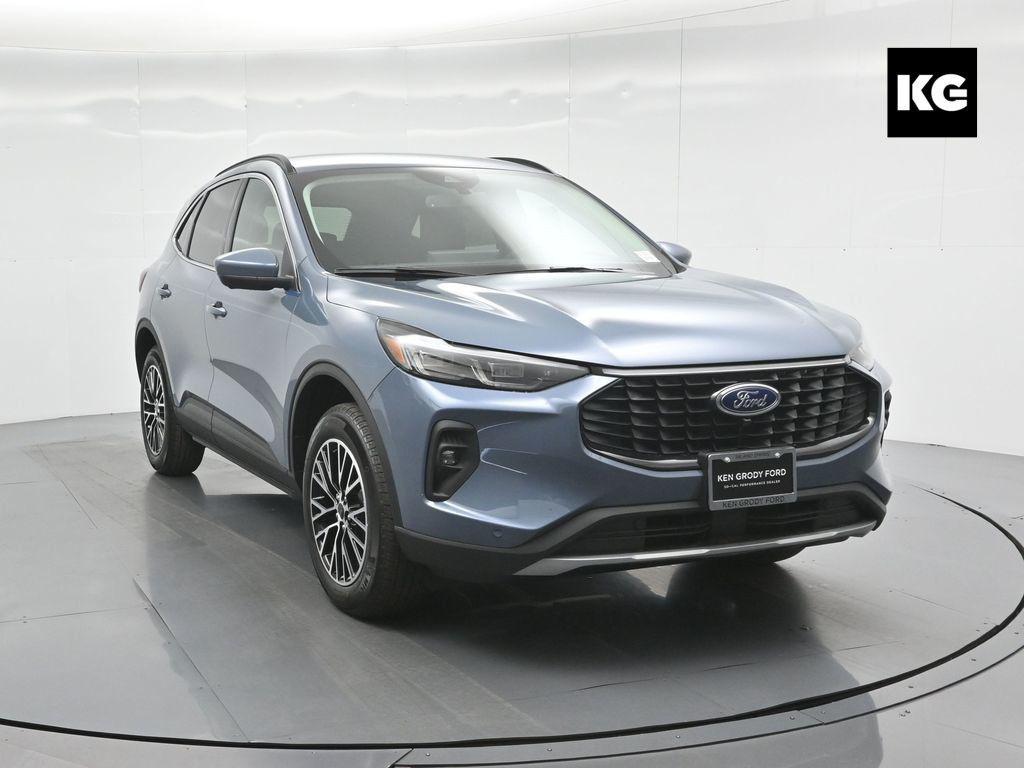 new 2025 Ford Escape PHEV car, priced at $38,060