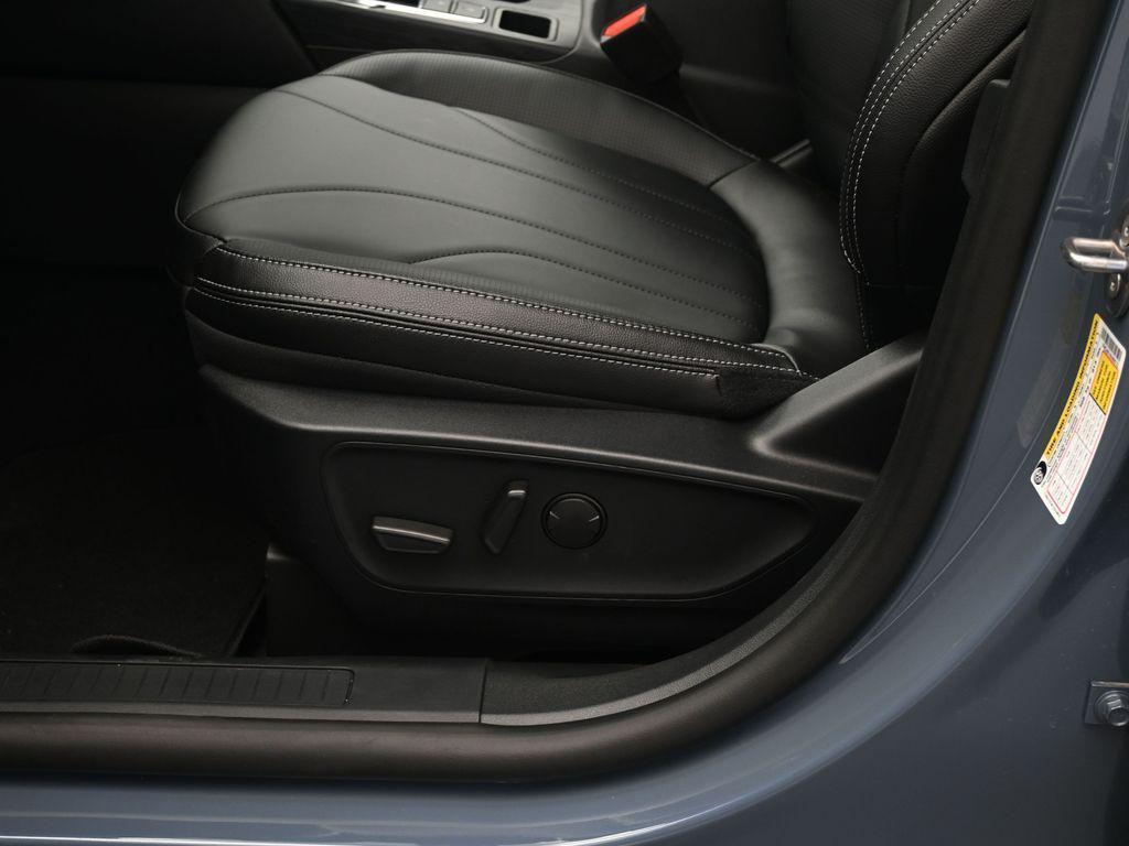 new 2025 Ford Escape PHEV car, priced at $38,060