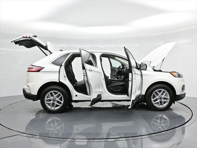 new 2024 Ford Edge car, priced at $38,365