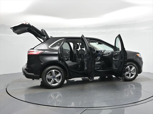 used 2021 Ford Edge car, priced at $22,500