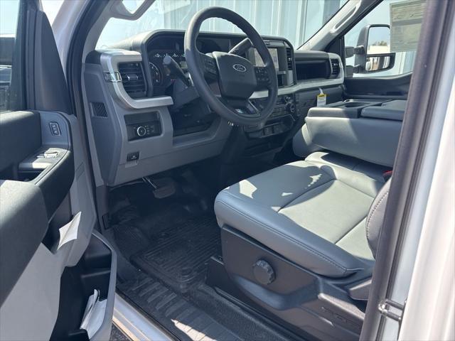 new 2025 Ford F-350 car, priced at $71,870