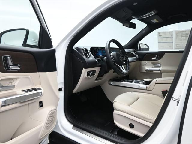 used 2020 Mercedes-Benz GLB 250 car, priced at $22,300