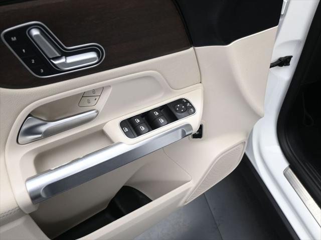 used 2020 Mercedes-Benz GLB 250 car, priced at $22,300