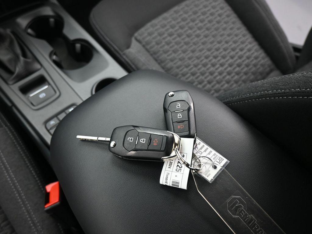 new 2025 Ford Ranger car, priced at $33,390