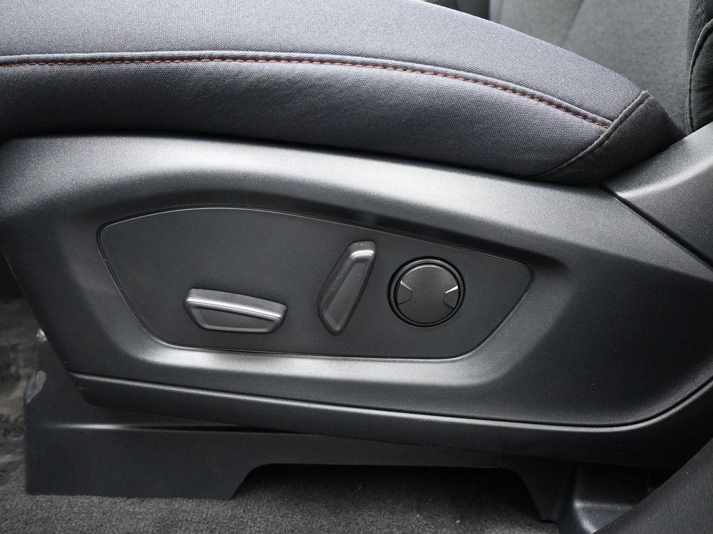 new 2025 Ford Explorer car, priced at $40,645