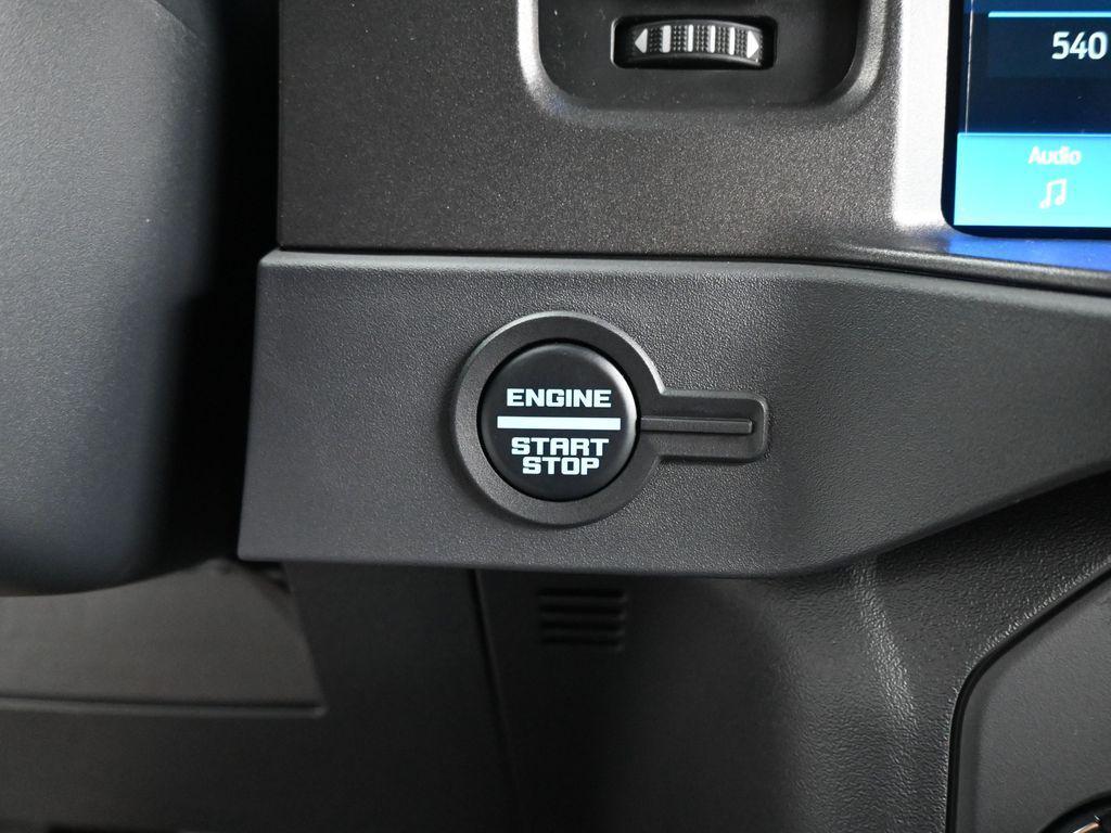 new 2025 Ford Bronco car, priced at $43,580