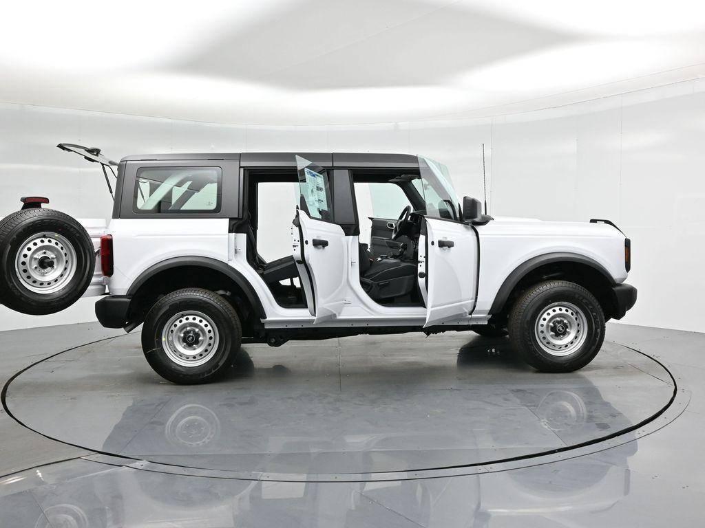 new 2025 Ford Bronco car, priced at $43,580