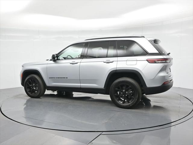 used 2024 Jeep Grand Cherokee car, priced at $33,000