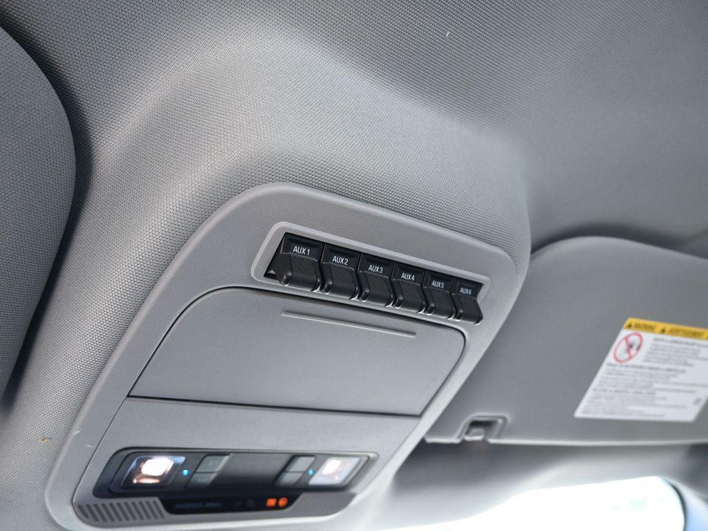 new 2025 Ford F-450 car, priced at $77,555