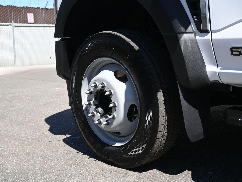 new 2025 Ford F-450 car, priced at $77,555