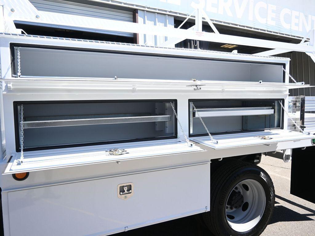new 2025 Ford F-450 car, priced at $77,555