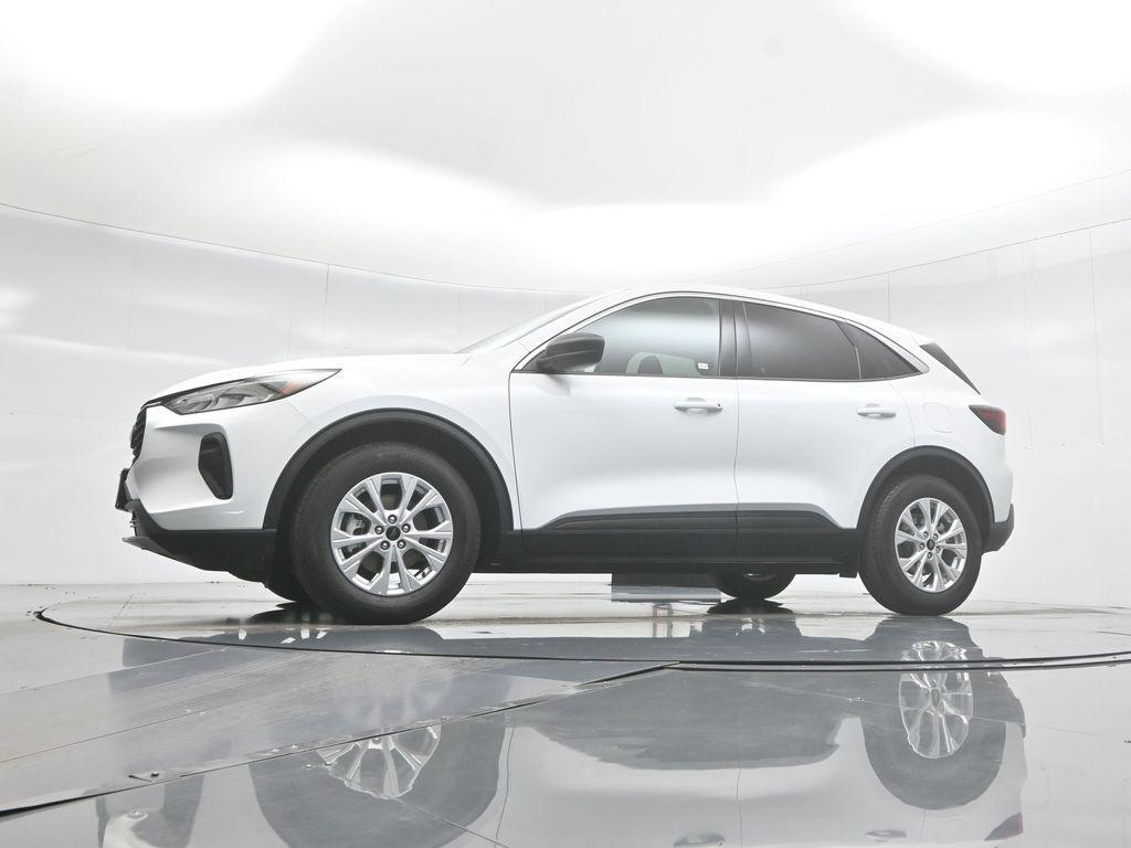 used 2023 Ford Escape car, priced at $24,400