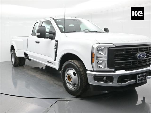 new 2024 Ford F-350 car, priced at $59,425