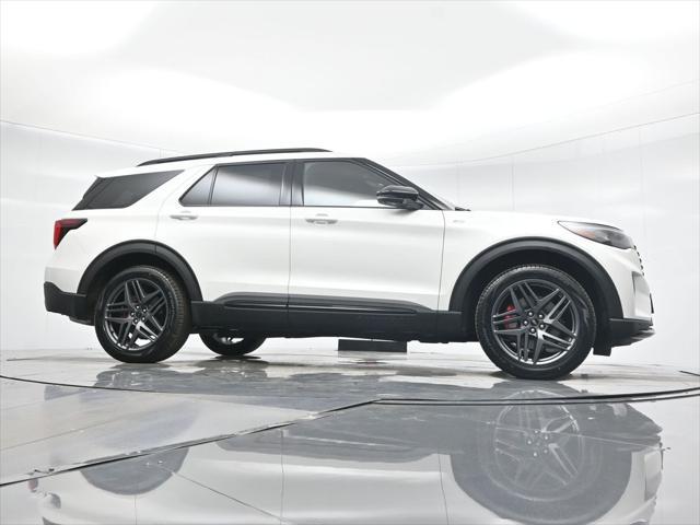 new 2025 Ford Explorer car, priced at $45,795