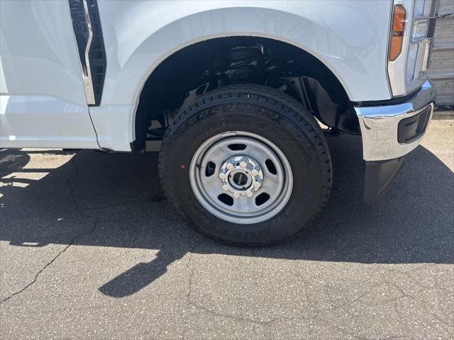 new 2025 Ford F-350 car, priced at $57,315