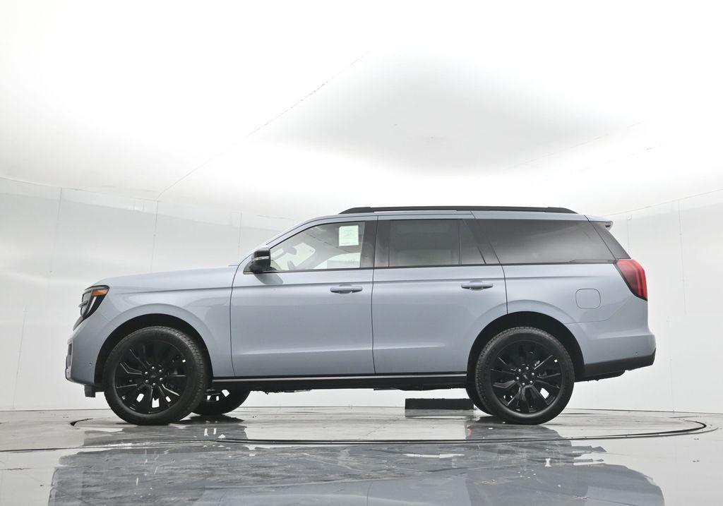 new 2025 Ford Expedition car, priced at $82,365