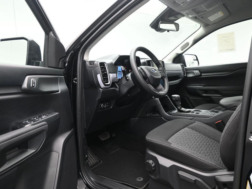 new 2025 Ford Ranger car, priced at $33,190