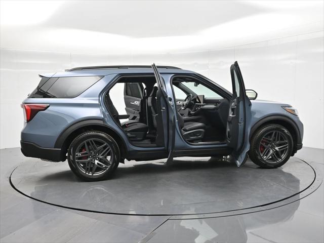 new 2025 Ford Explorer car, priced at $51,040