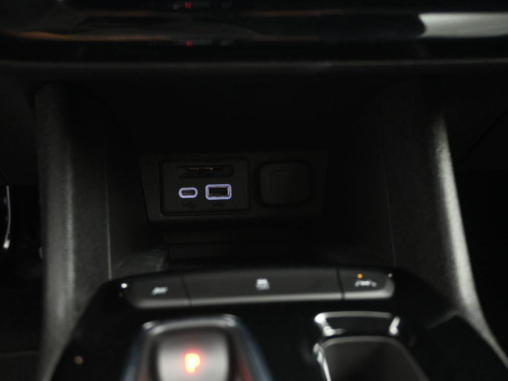 used 2022 Chevrolet Bolt EUV car, priced at $18,500