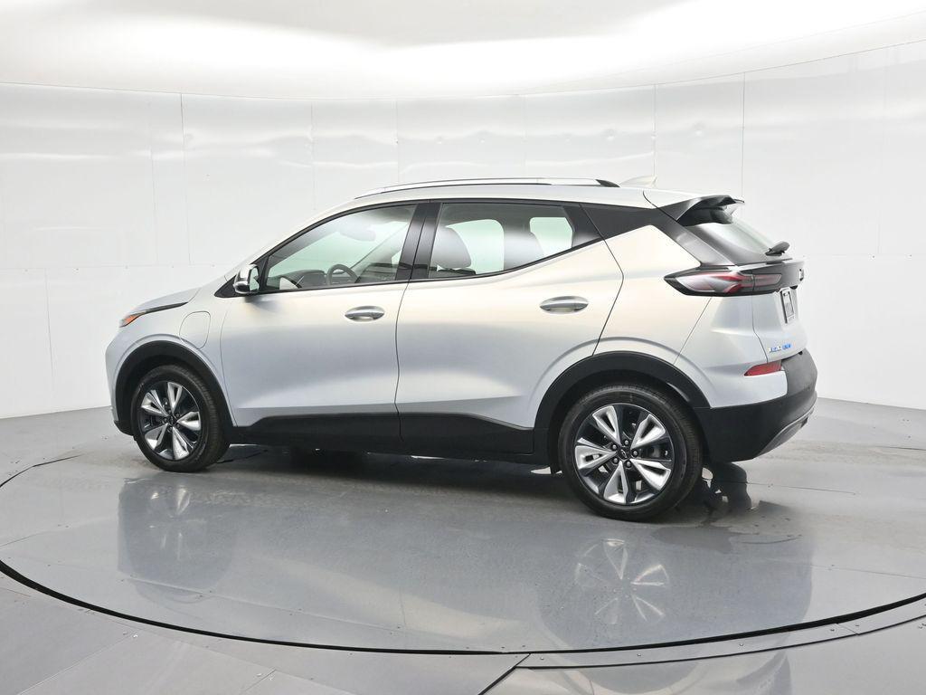 used 2022 Chevrolet Bolt EUV car, priced at $18,500