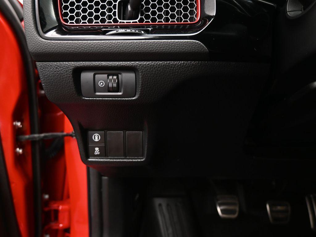 used 2024 Honda Civic Si car, priced at $27,500