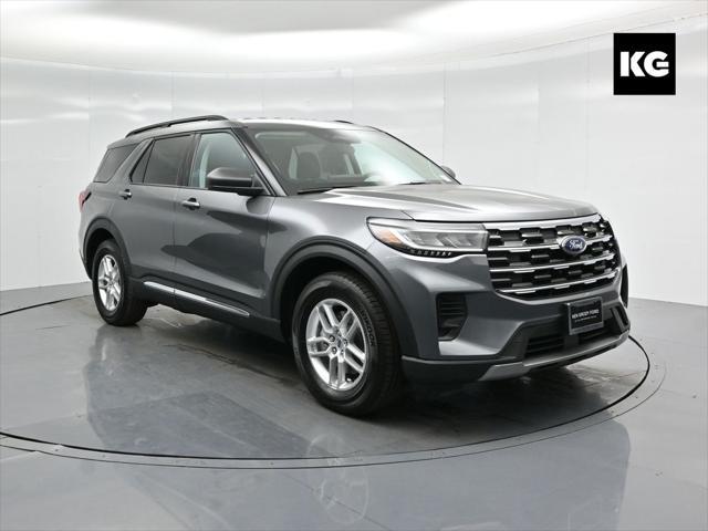 new 2025 Ford Explorer car, priced at $40,645