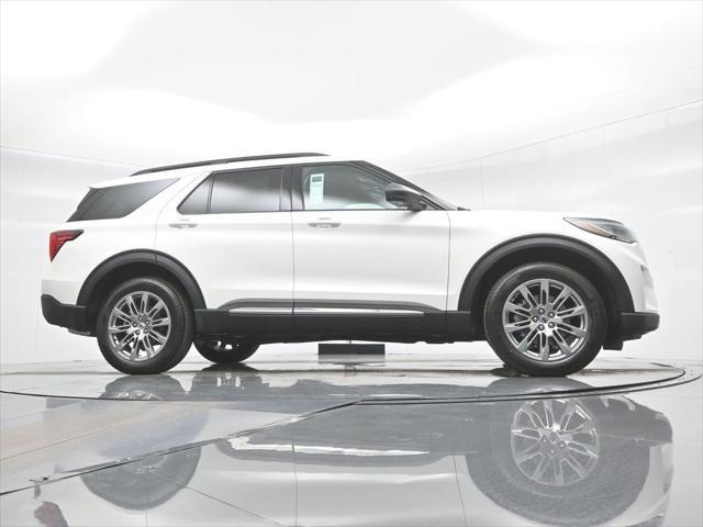 new 2025 Ford Explorer car, priced at $47,500