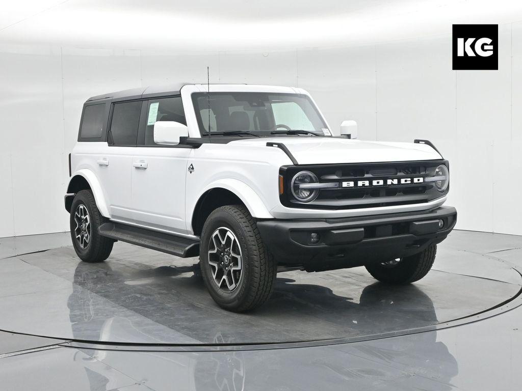 new 2025 Ford Bronco car, priced at $50,390